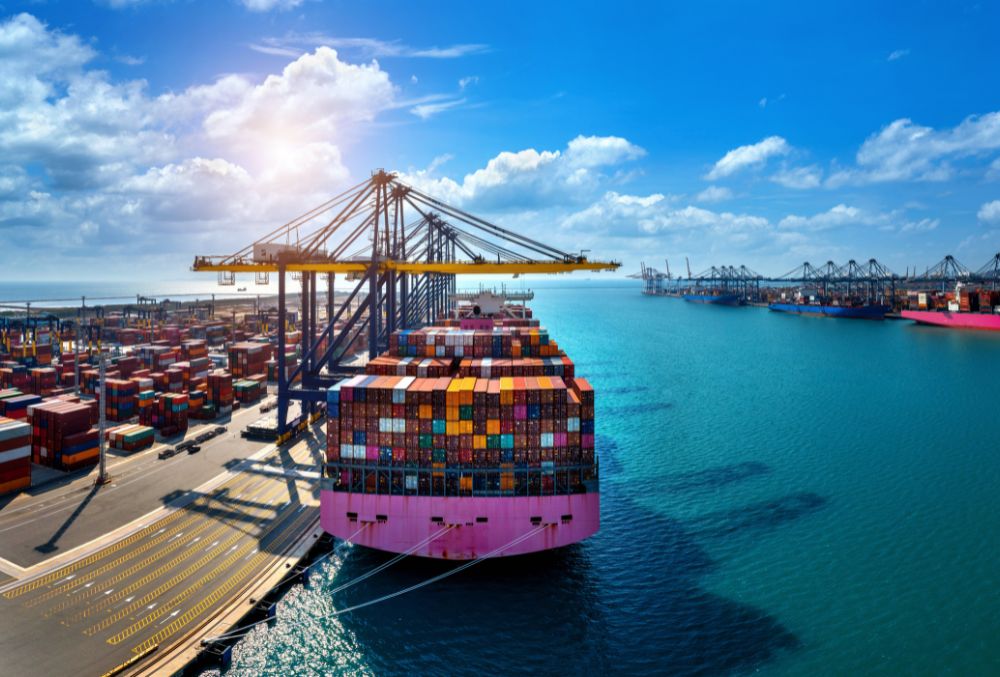 Freight forwarder moves goods across international borders Link